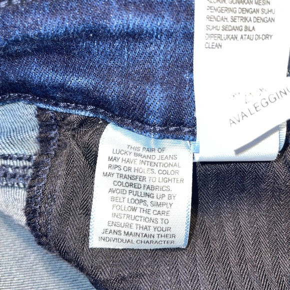 Dark Wash Lucky Brand Jeans - Picture 8 of 10